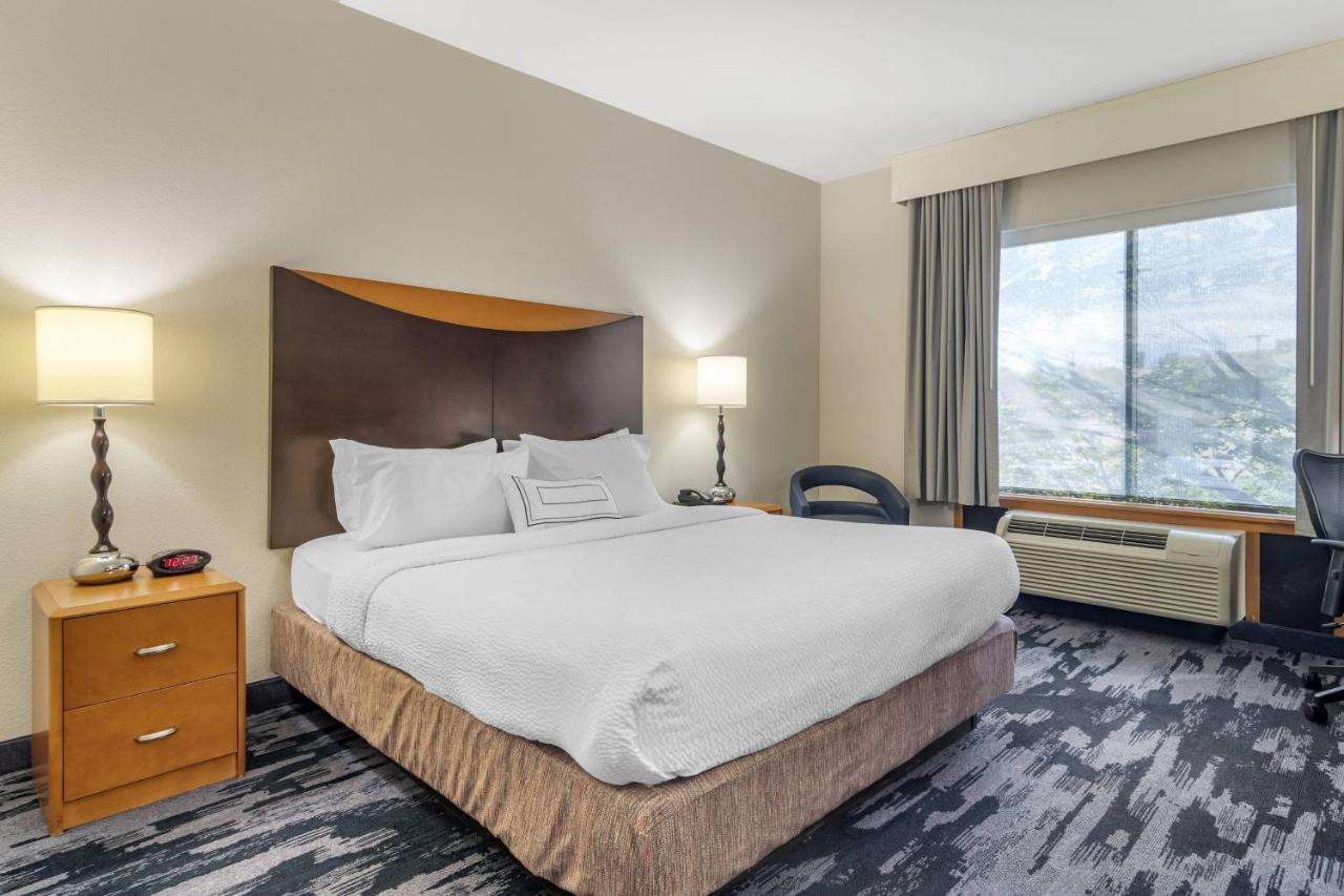 Fairfield Inn & Suites By Marriott Commerce Bagian luar foto